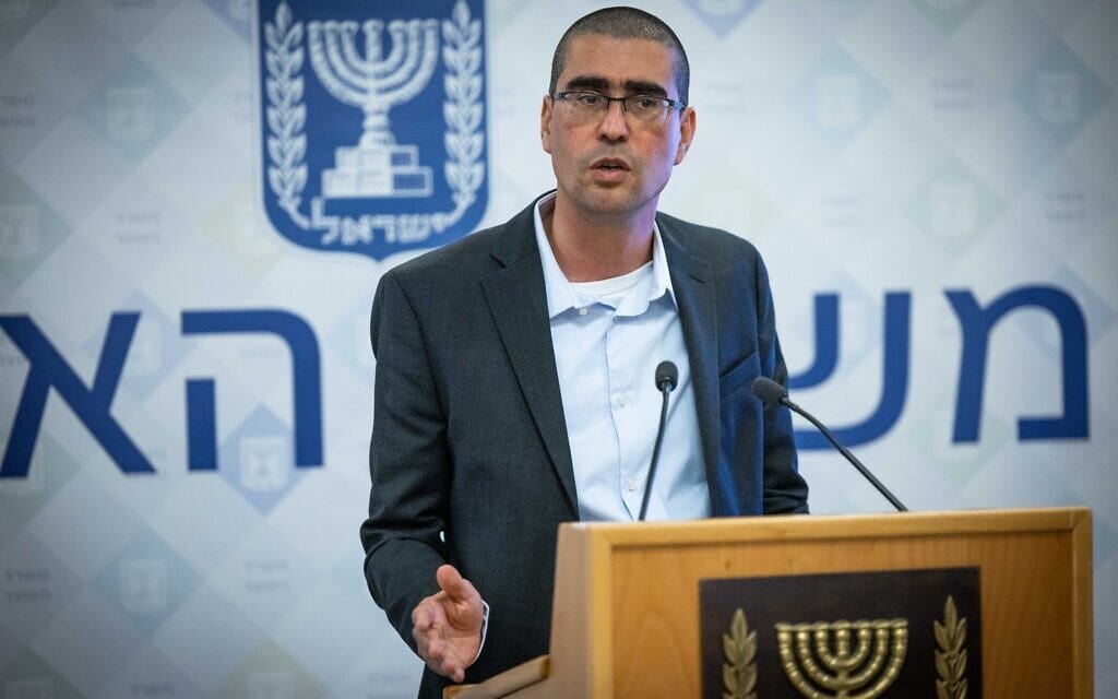 הממונה על השכר קובי בר נתן במשרד האוצר בירושלים, 17 באוגוסט 2022 (צילום: יונתן זינדל, פלאש 90) הממונה על השכר קובי בר נתן במשרד האוצר בירושלים, 17 באוגוסט 2022 (צילום: יונתן זינדל, פלאש 90)