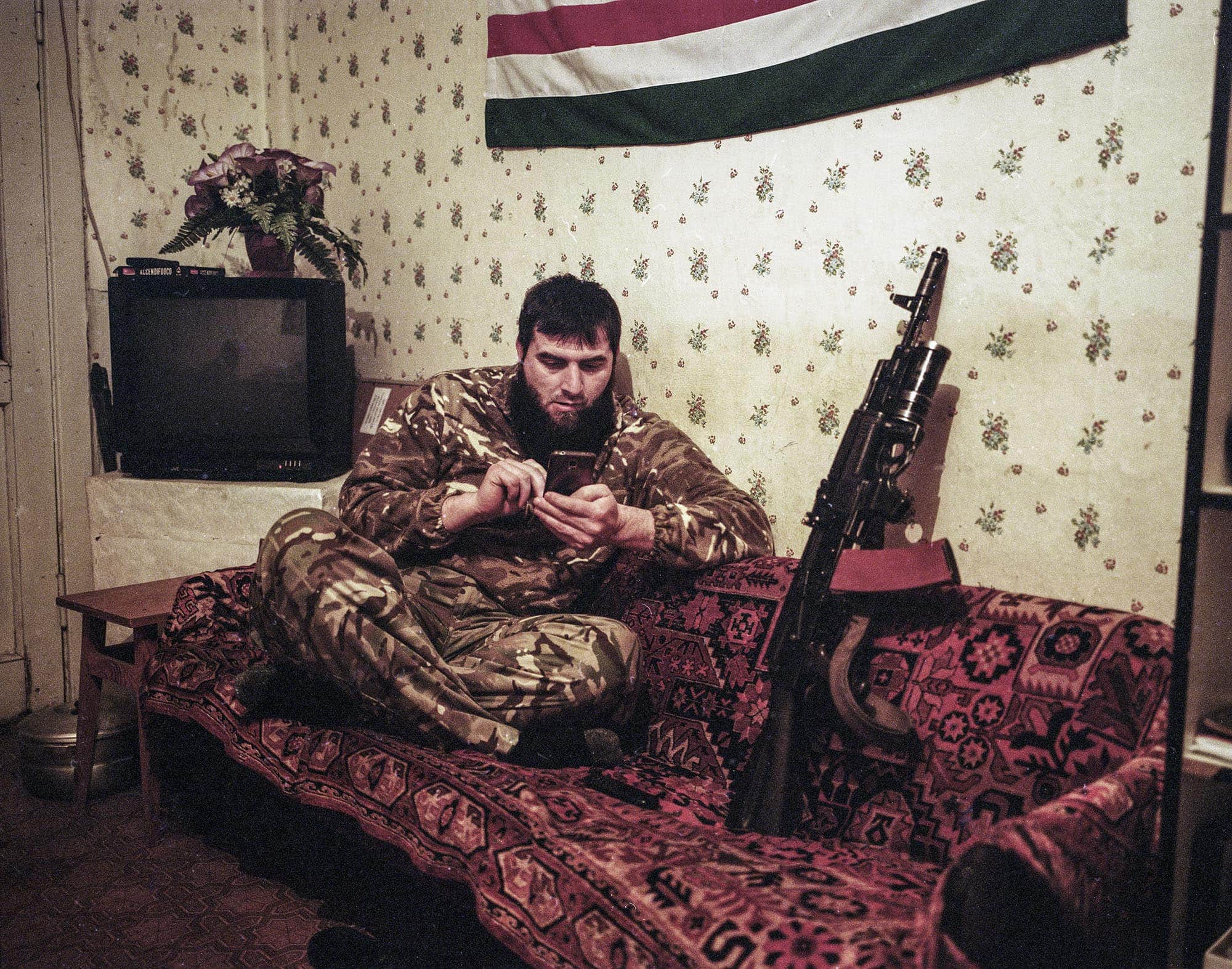 מתוך &quot;Anti-Terrorist Operation Zone: צילומי מלחמה מאוקראינה&quot; של פבל וולברג, 22 בנובמבר עד 22 בינואר בגלריה לאמנות של ויצו חיפה (צילום: פבל וולברג)