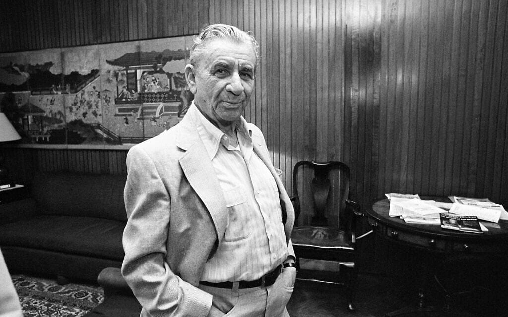 איש הכספים המפורסם של המאפיה מאיר לנסקי במשרד עורכי דין במיאמי, 22 בינואר 1982 (צילום: (AP Photo/Kathy Willens)