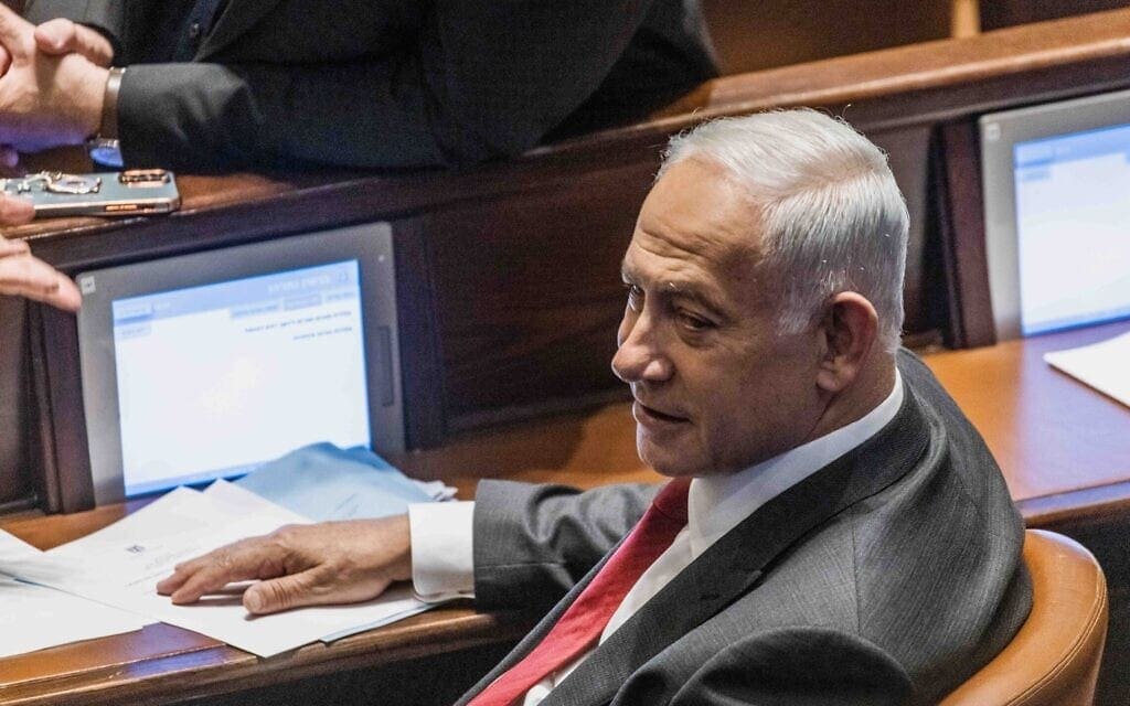 בנימין נתניהו במליאת הכנסת, 15 בדצמבר 2022 (צילום: אוליבייה פיטוסי/פלאש90)