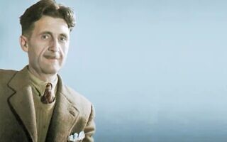 ג'ורג' אורוול (צילום: Cassowary Colorizations - George Orwell, c. 1940, ויקיפדיה) ג'ורג' אורוול (צילום: Cassowary Colorizations - George Orwell, c. 1940, ויקיפדיה)
