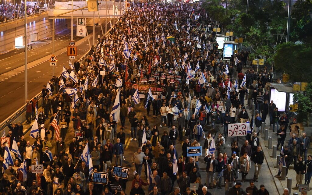 הפגנה נגד הממשלה בראשות בנימין נתניהו. תל אביב, 21 בינואר 2023 (צילום: Gili Yaari /Flash90)