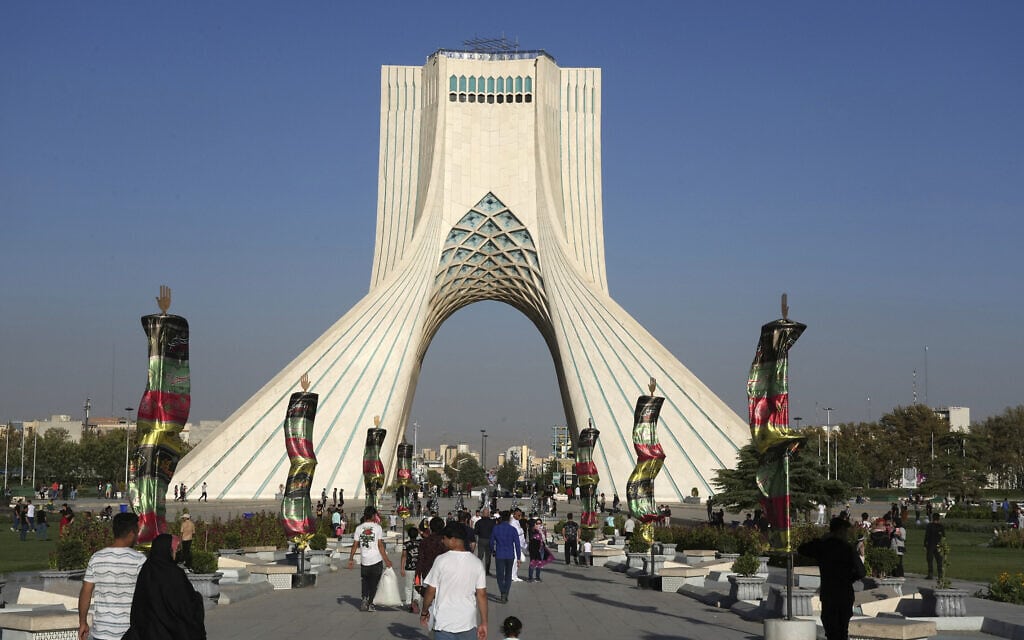 מגדל החופש במרכז טהרן (צילום: AP Photo/Vahid Salemi)