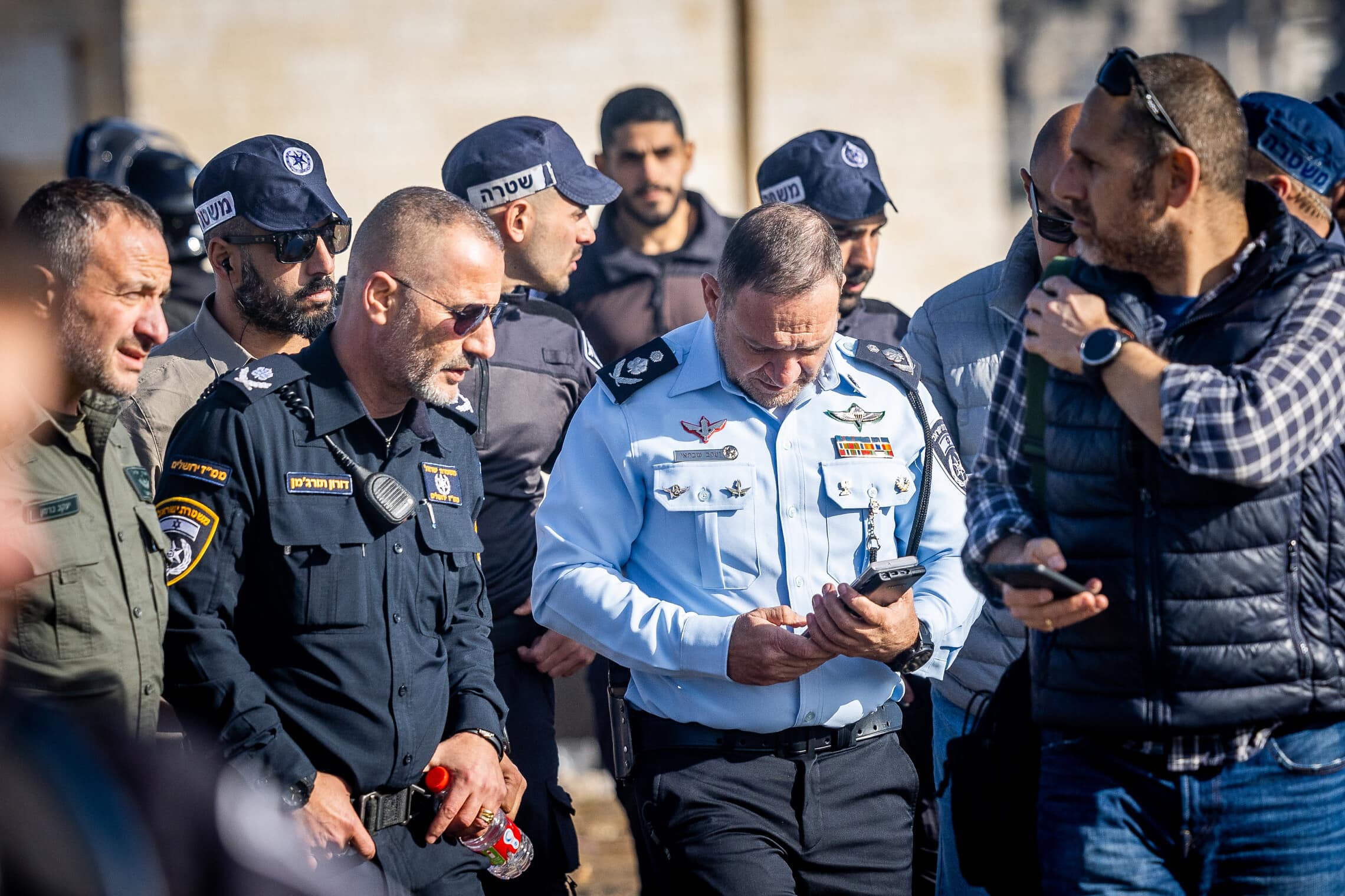 מפכ&quot;ל המשטרה יעקב שבתאי בזירת פיגוע הדריסה בירושלים, 10 בפברואר 2023 (צילום: יונתן זינדל, פלאש90)