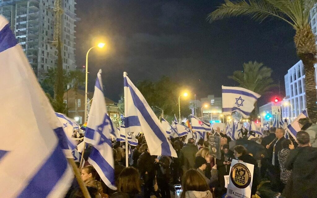 הפגנה נגד ההפיכה המשטרית בתל אביב, 4 בפברואר 2023 (צילום: אבנר הופשטיין)