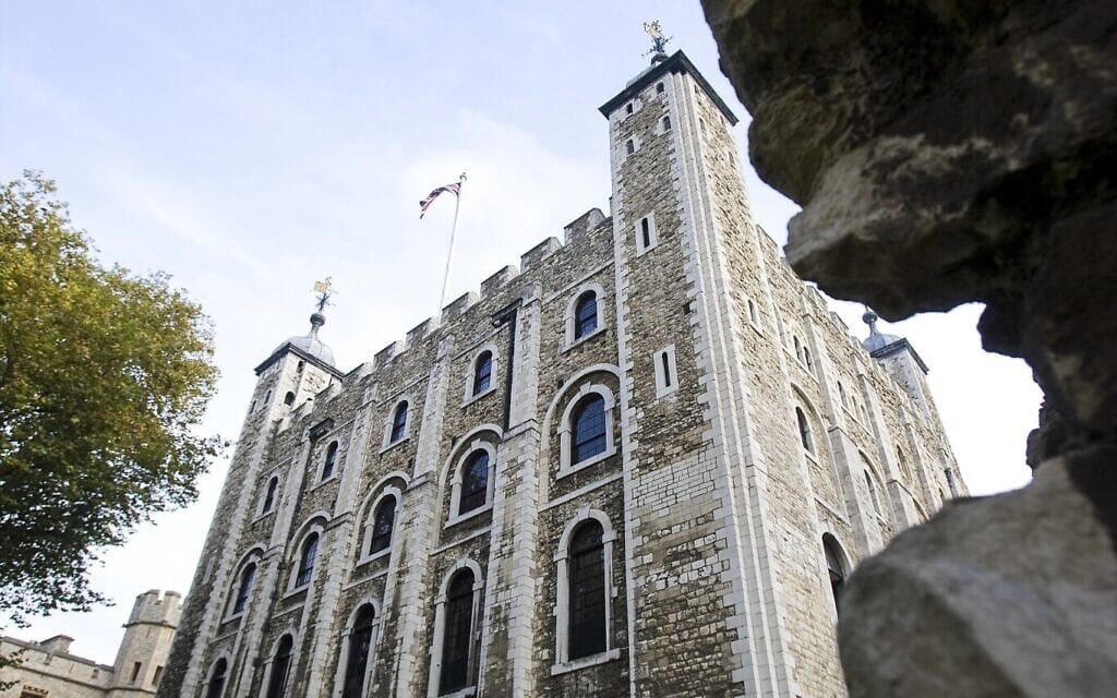המגדל הלבן במצודת לונדון (צילום: Historic Royal Palaces)