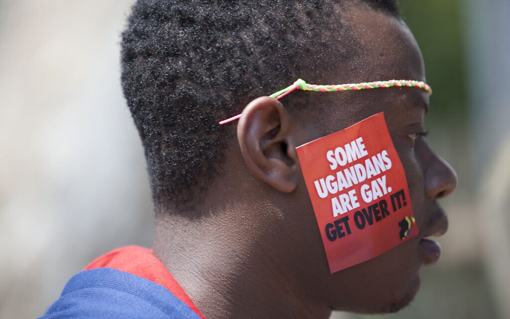 מחאה באוגנדה נגד חוקים אנטי-להט"ביים (צילום: AP Photo/Rebecca Vassie)