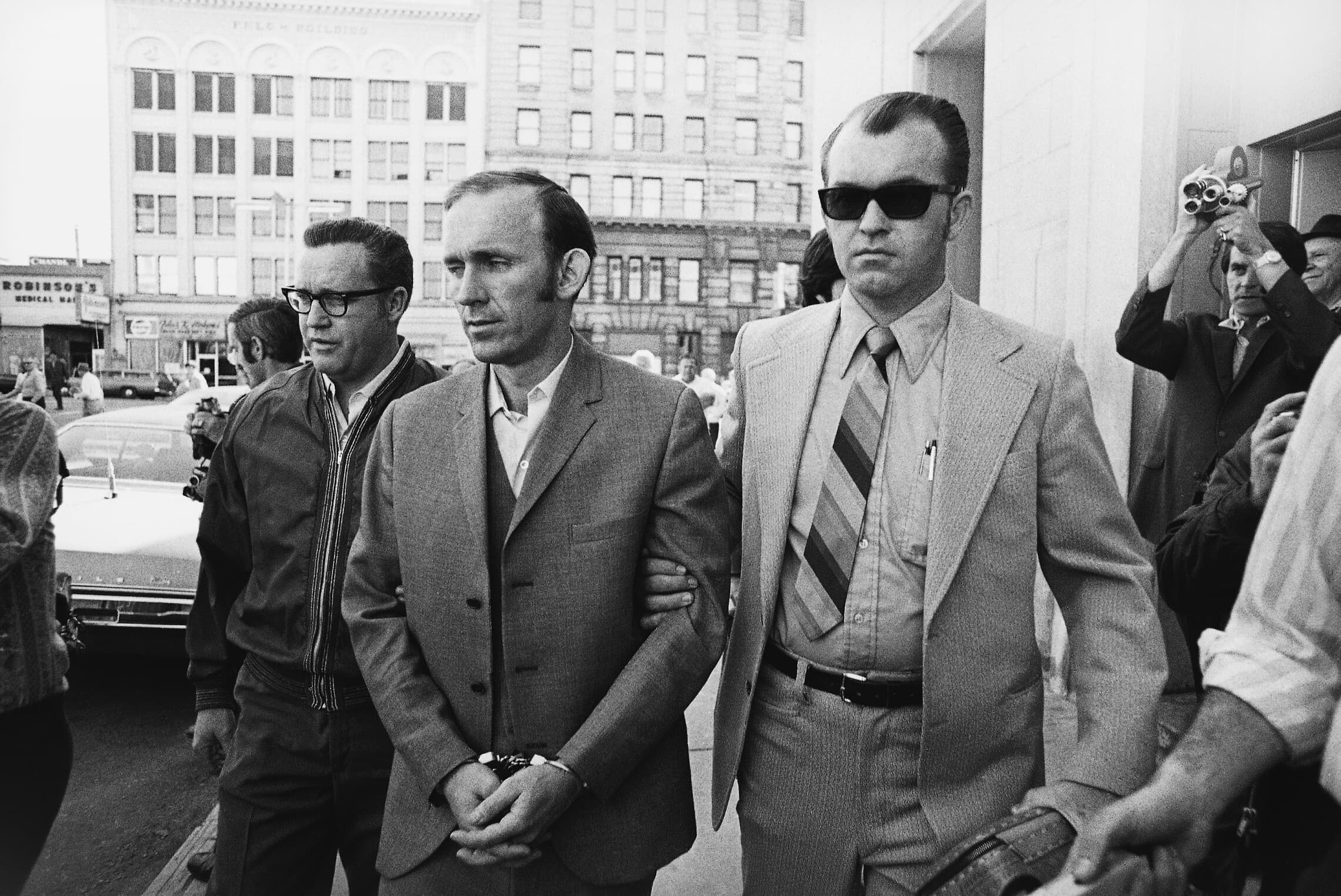 המעצר של ריצ&#039;רד מקוי ב-1972 (צילום: AP Photo)
