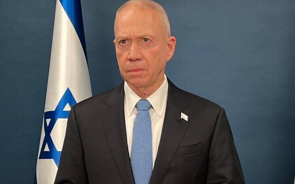 שר הביטחון יואב גלנט נואם בקריה בתל אביב, 25 במרץ 2023
