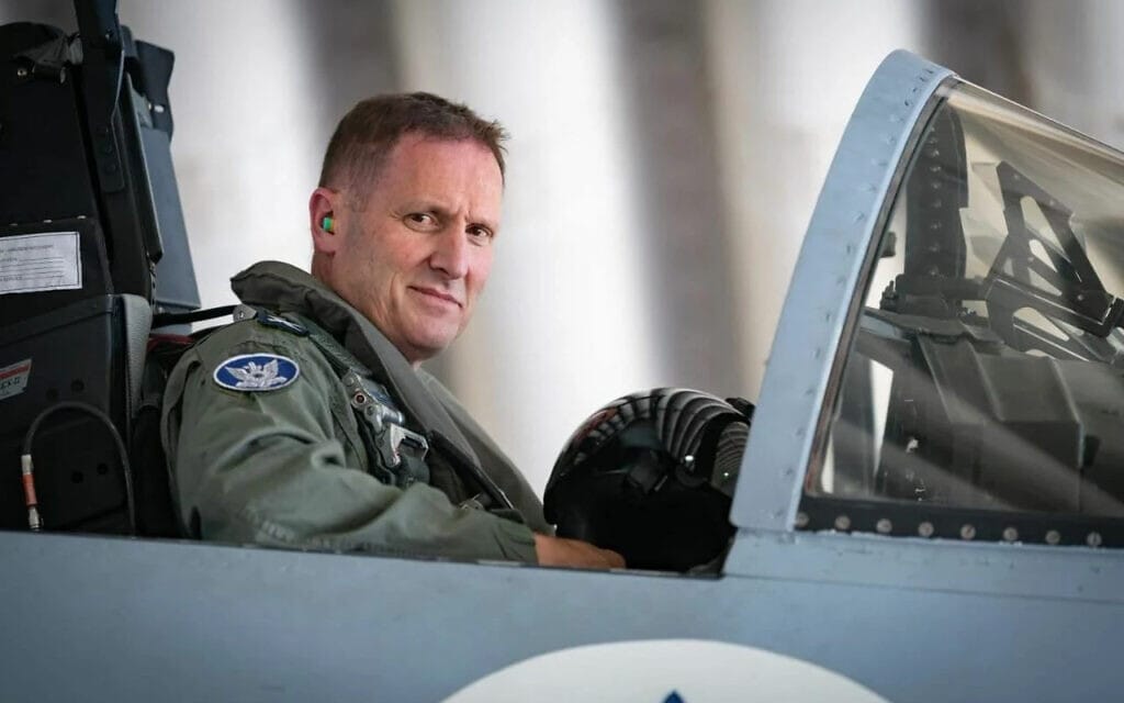 מפקד חיל האוויר, האלוף תומר בר (צילום: דובר צה&quot;ל)