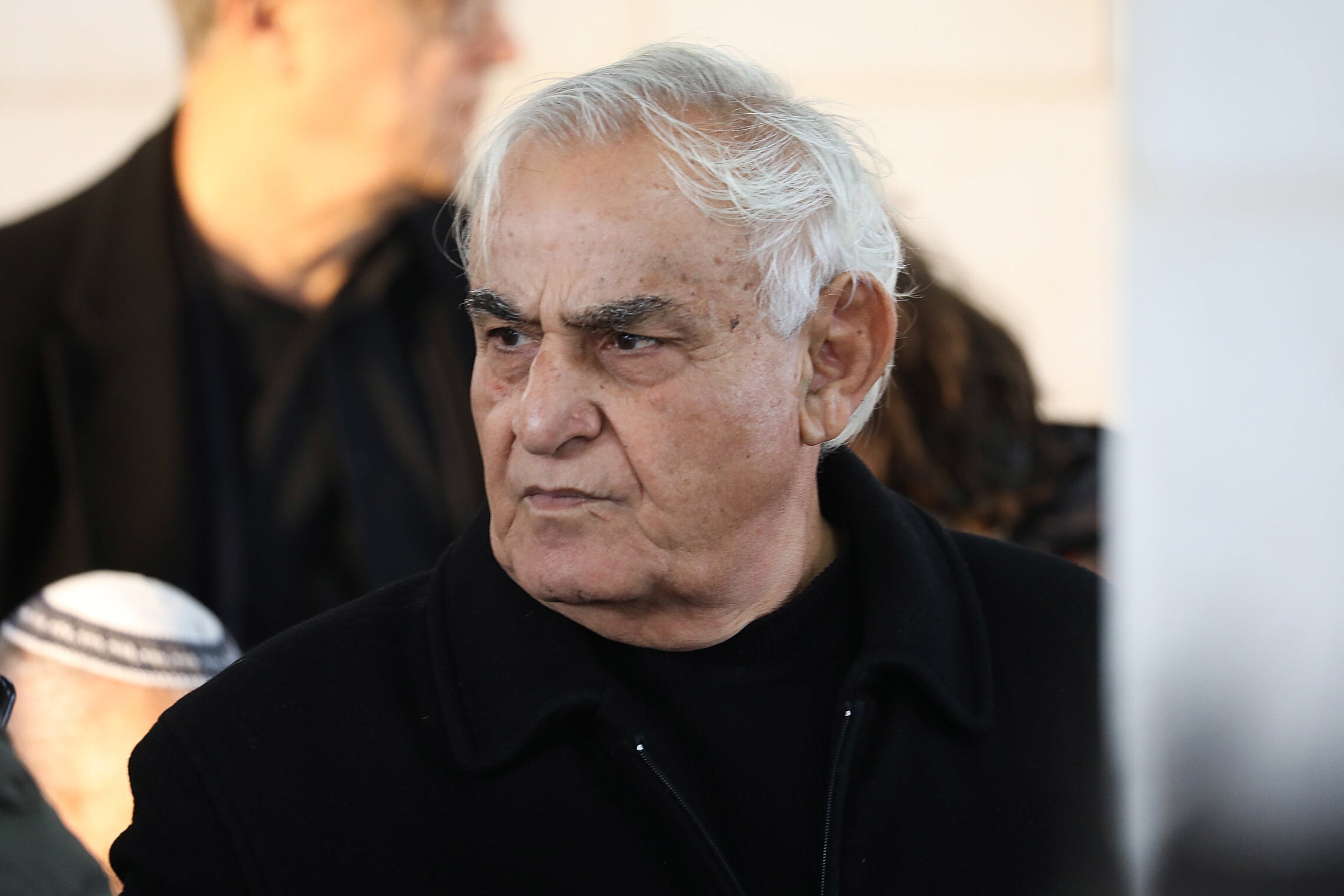 יצחק מרדכי בהלוויית שר הביטחון לשעבר משה ארנס בבית הקברות בסביון, 8 בינואר 2019 (צילום: פלאש90)