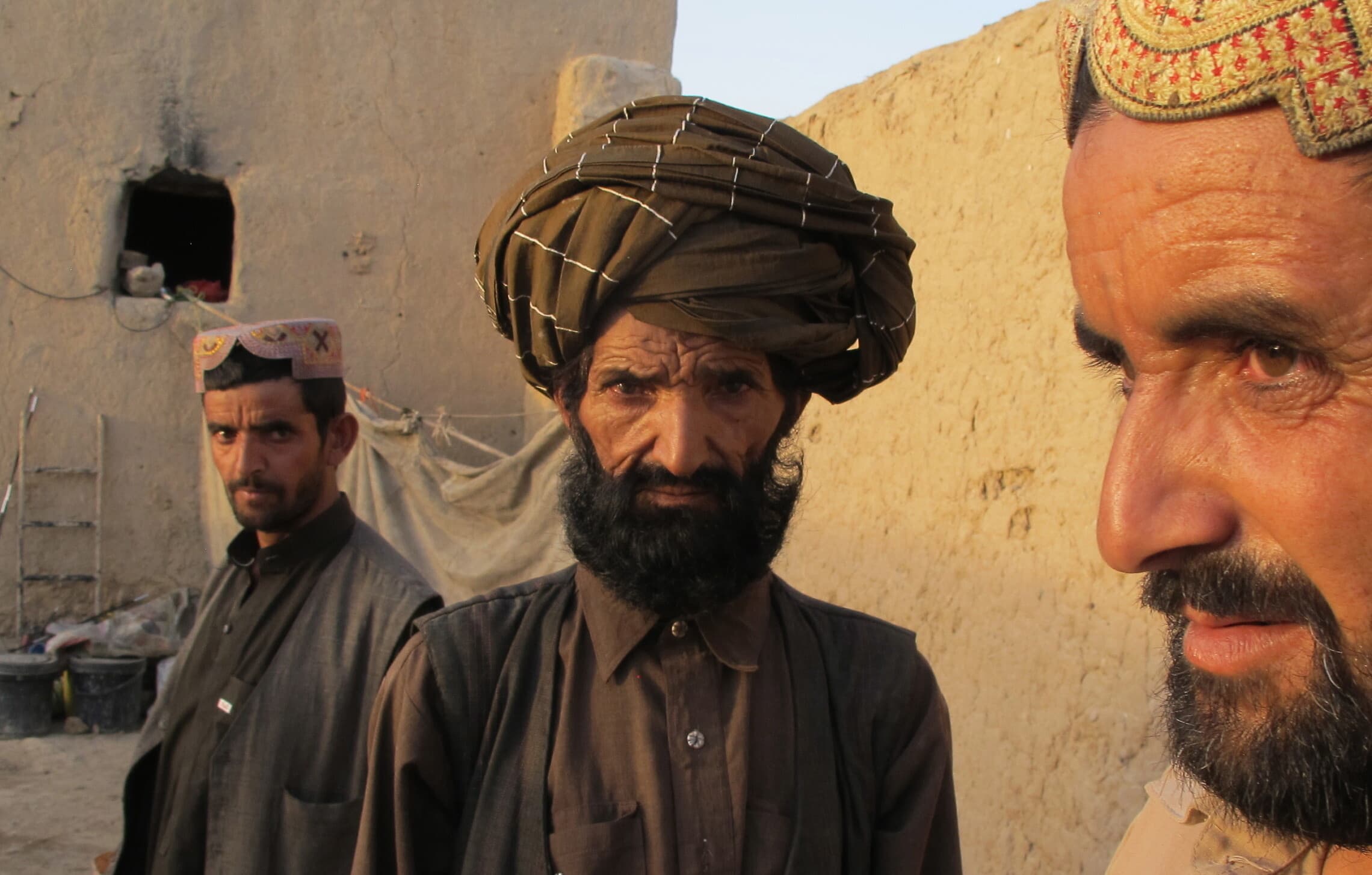 פליטים בלוצ'ים מפקיסטן המתגוררים כיום באפגניסטן (צילום: קרלוס זורוטוזה)