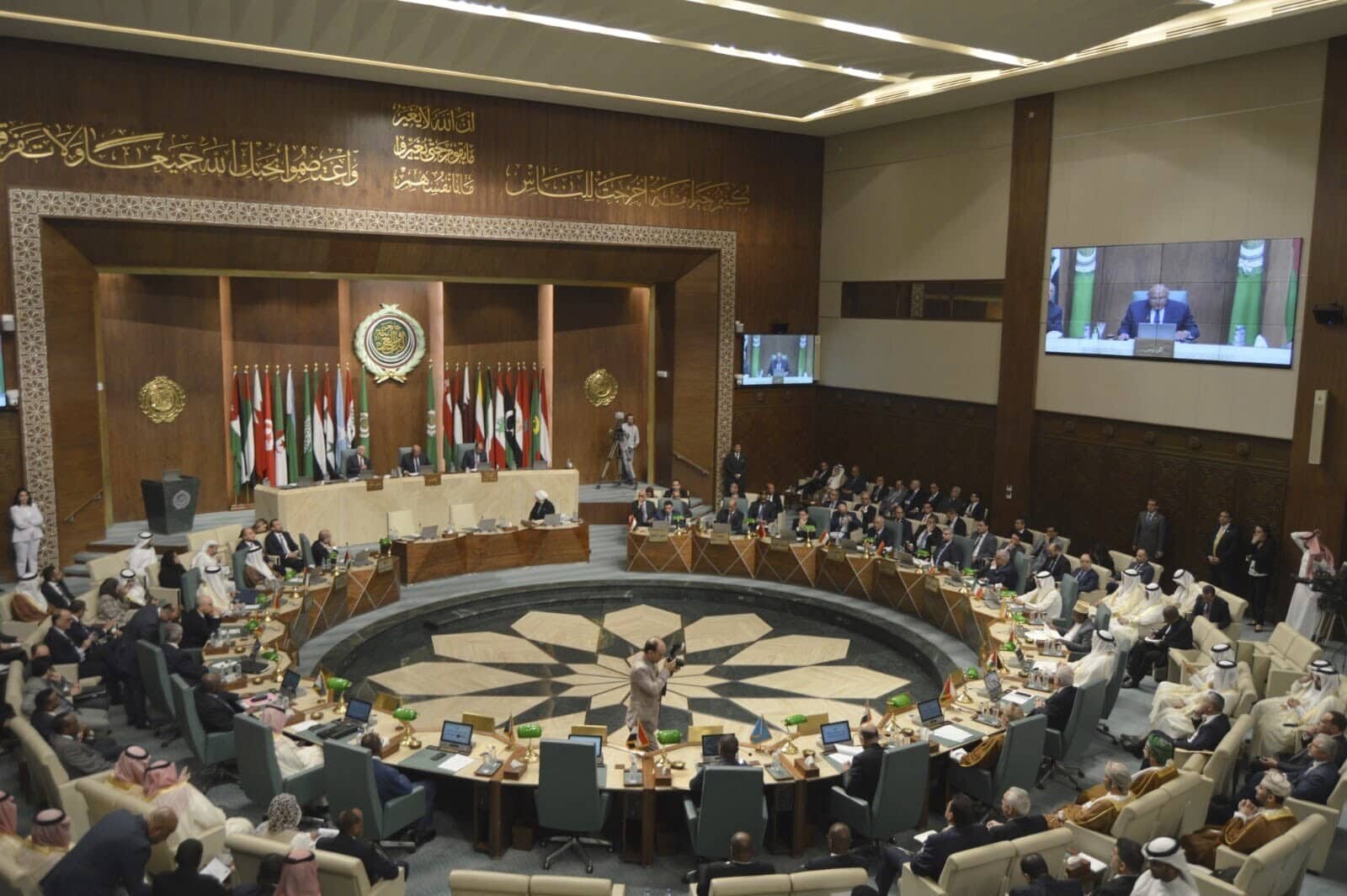 כינוס הליגה הערבית בקהיר, אשר הצביע פה אחד להחזיר את סוריה לשורות הליגה, 7 במאי 2023 (צילום: Egyptian Ministry of Foreign Affairs via AP)