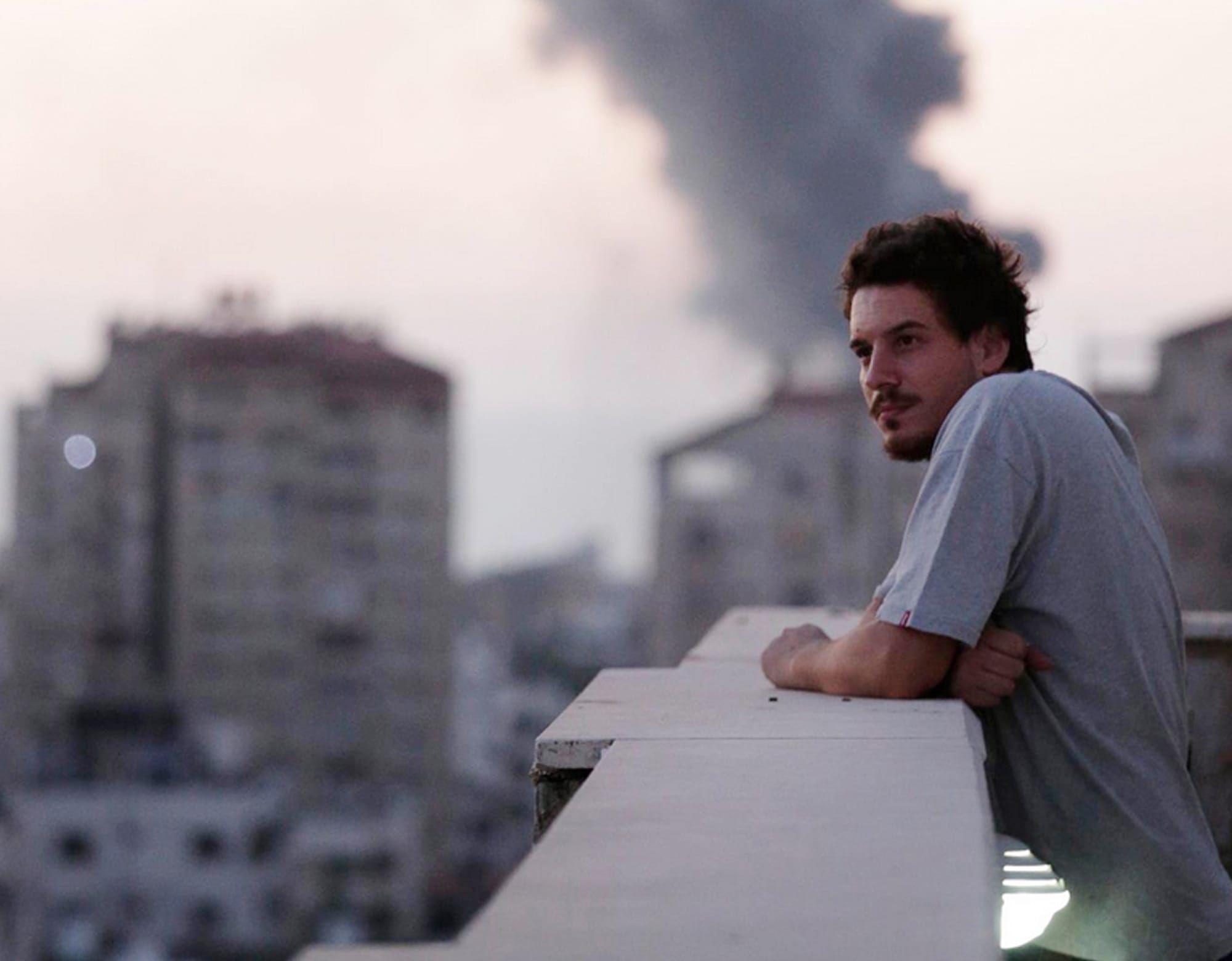 עיתונאי איי-פי סימון קאמילי, איטלקי, שנהרג בפיצוץ רצועת עזה ב-13 באוגוסט 2014 (צילום: AP Photo/Lefteris Pitarakis)