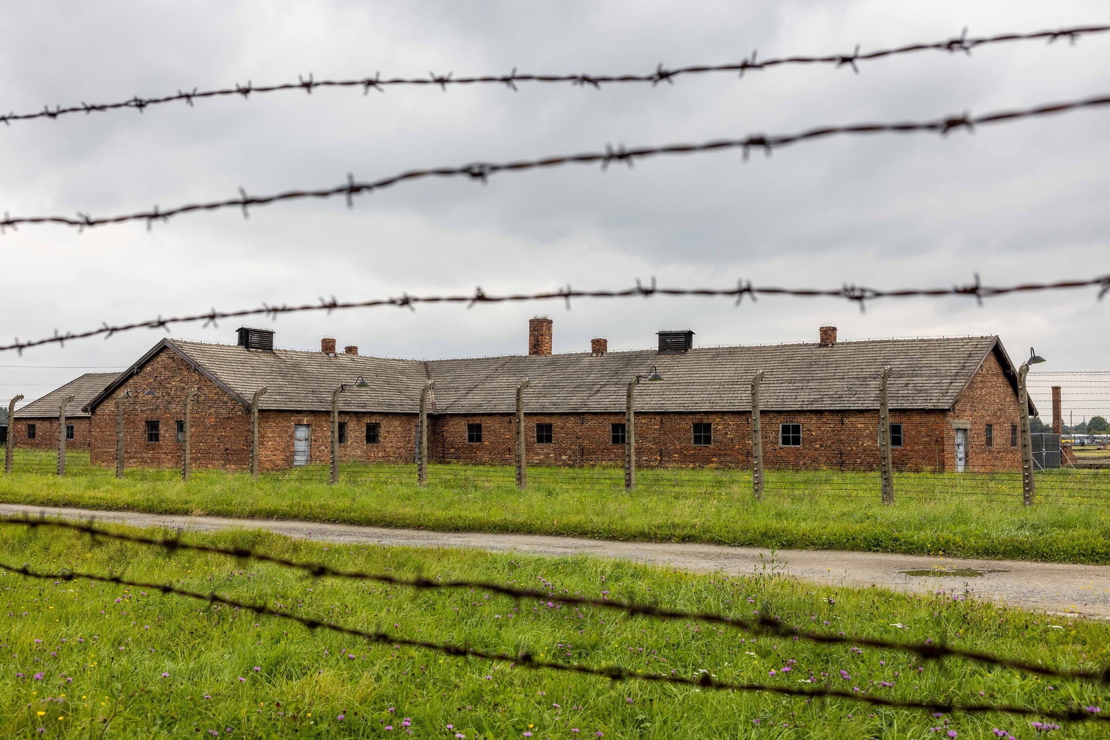 .מבט על מחנה ההשמדה אושוויץ, פולין, 19 בספטמבר 2021 (צילום: Nati Shohat/FLASH90)