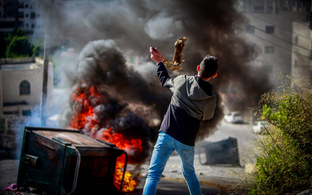 עימותים בין פלסטינים לכוחות הביטחון במהלך פשיטה בשכם, 9 במאי 2023 (צילום: Nasser Ishtayeh/Flash90)
