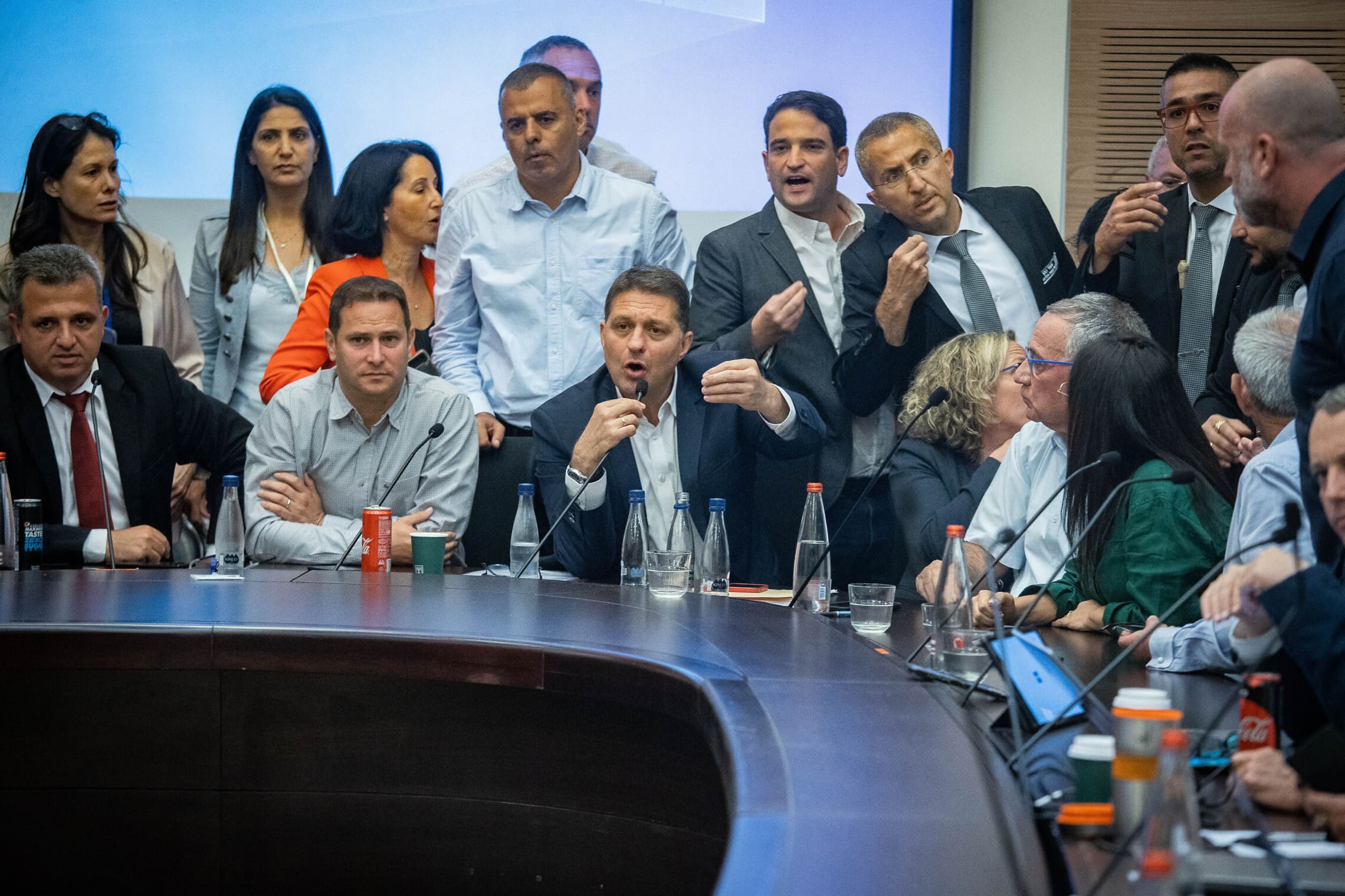 ראשי ראשויות מקומיות בדיון סוער בוועדת הכספים של הכנסת על הקמת קרן הארנונה, 14 במאי 2023 (צילום: אורן בן חקון/פלאש90)