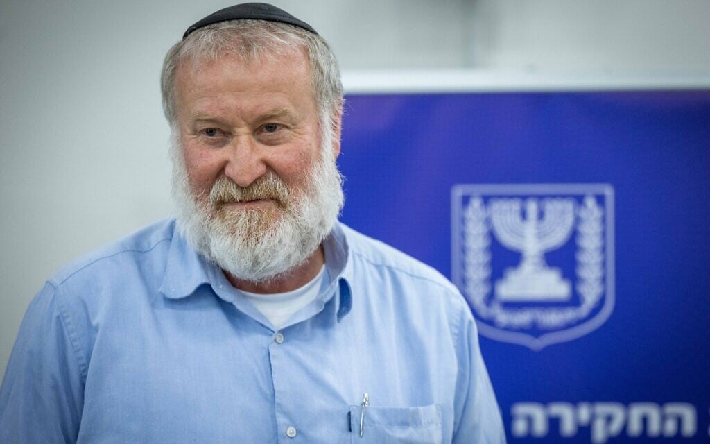 היועץ המשפטי לשעבר אביחי מנדלבליט מעיד בוועדת החקירה הממלכתית לחקר האסון במירון, 23 במאי 2023 (צילום: יונתן זינדל, פלאש90) היועץ המשפטי לשעבר אביחי מנדלבליט מעיד בוועדת החקירה הממלכתית לחקר האסון במירון, 23 במאי 2023 (צילום: יונתן זינדל, פלאש90)