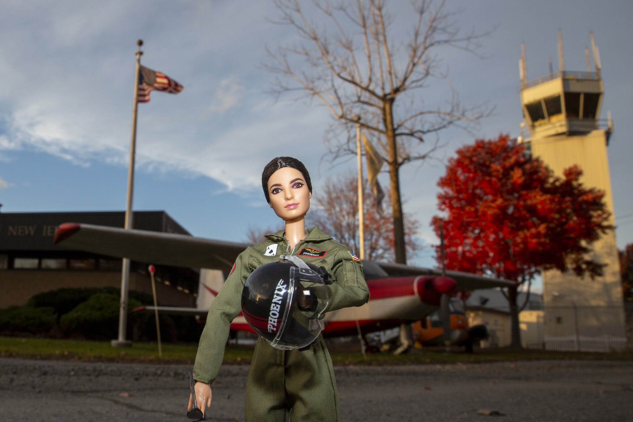 בובת ברבי טייסת אמריקאית (צילום: AP Photo/Ted Shaffrey)