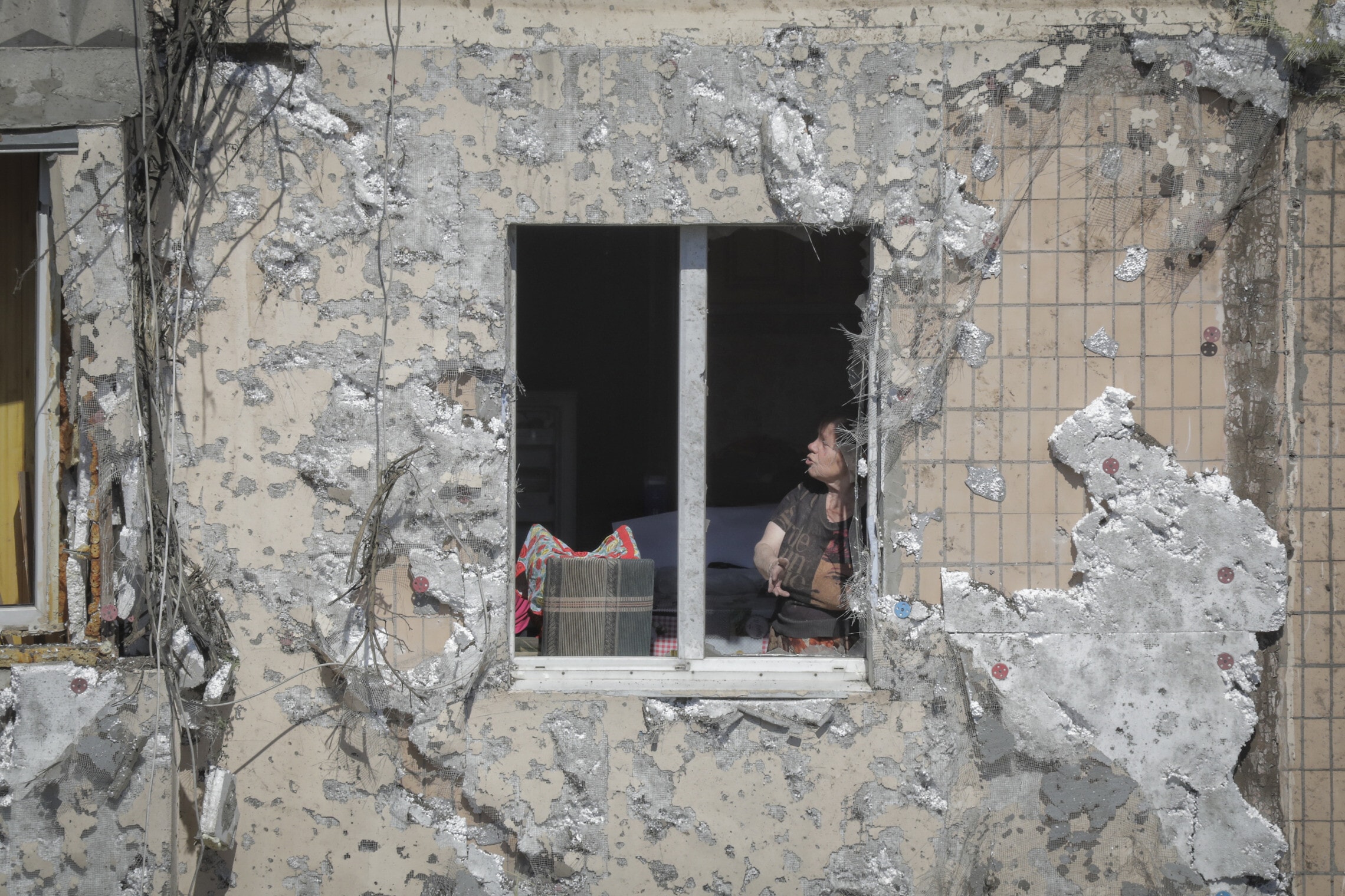 Russia Ukraine Warבניין באודסה שנפגע ממל&#8221;ט רוסי, 10 ביוני 2023 (צילום: AP Photo/Nina Lyashonok)