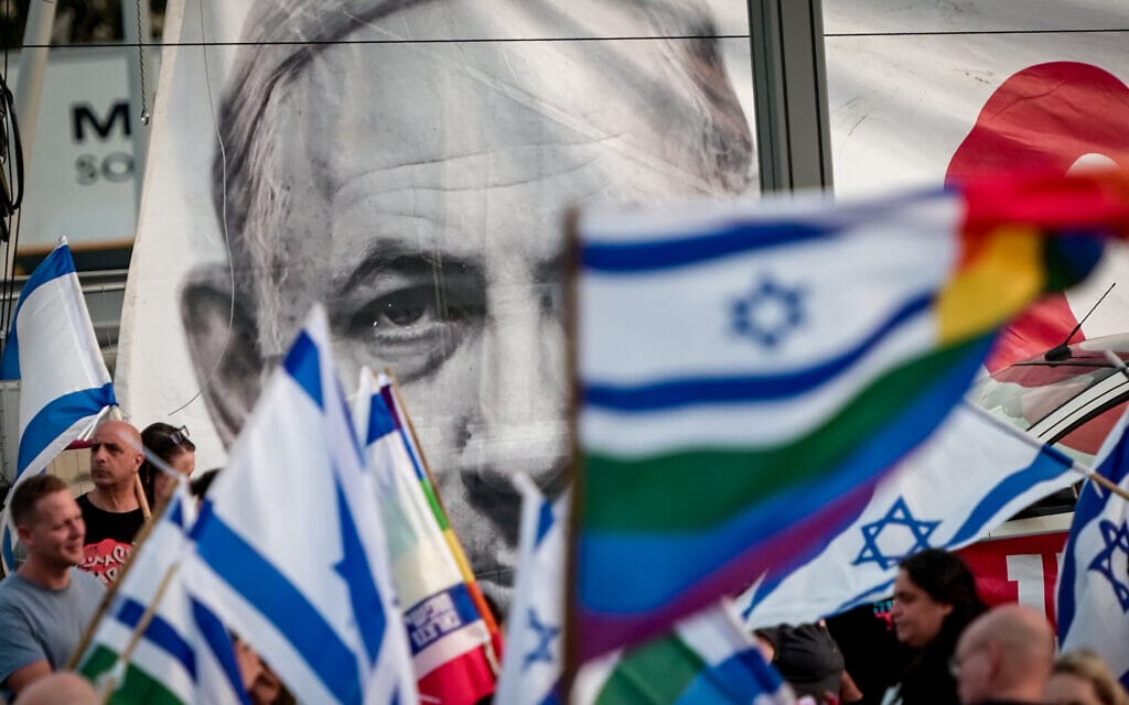 המחאה נגד ההפיכה המשטרית בתל אביב, 3 ביוני 2023 (צילום: אבשלום ששוני/פלאש90) המחאה נגד ההפיכה המשטרית בתל אביב, 3 ביוני 2023 (צילום: אבשלום ששוני/פלאש90)