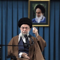 האייתוללה עלי ח'אמנאי (צילום: Office of the Iranian Supreme Leader via AP)