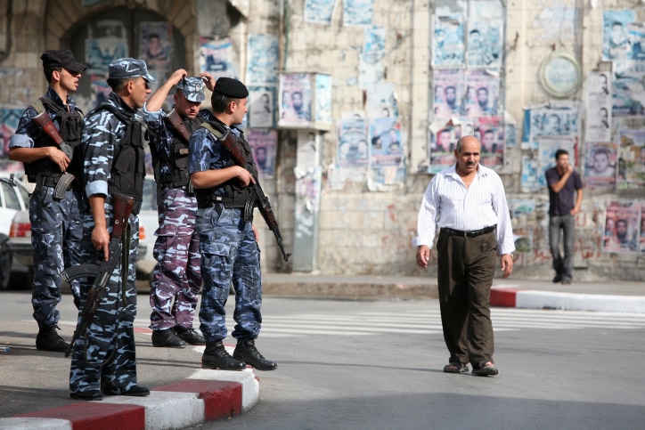 אילוסטרציה: שוטרים פלסטינים בשכם (צילום: מאיה לוין, פלאש90)