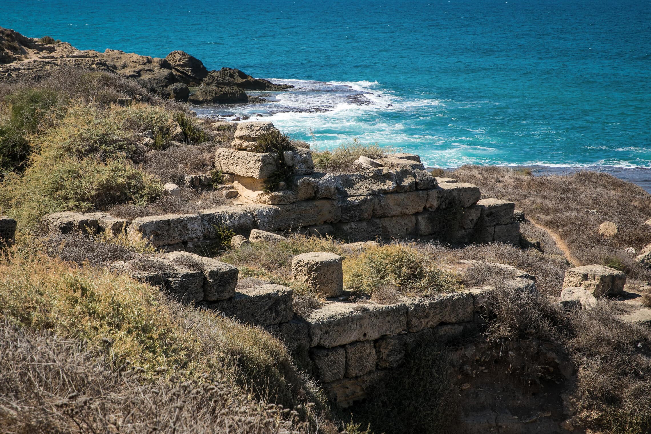 מבט על הממצאים הארכאולוגיים בחוף דור, 23 בספטמבר 2019 (צילום: Anat Hermony/Flash90)