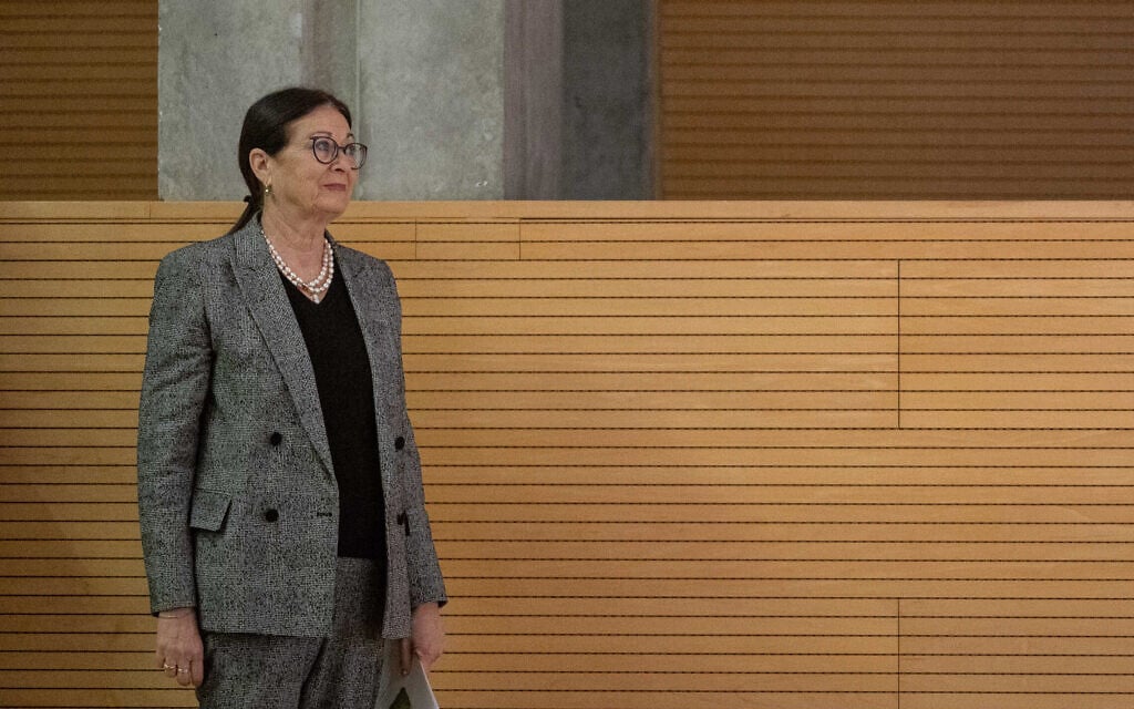 נשיאת בית המשפט העליון אסתר חיות, ינואר 2023 (צילום: יונתן זינדל/פלאש90)