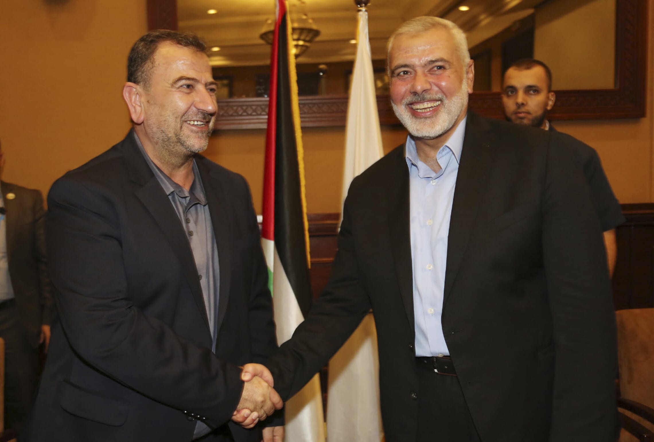 Ismail Haniyeh, Saleh Arouri (צילום: Mohammad Austaz/Hamas Media Office via AP)