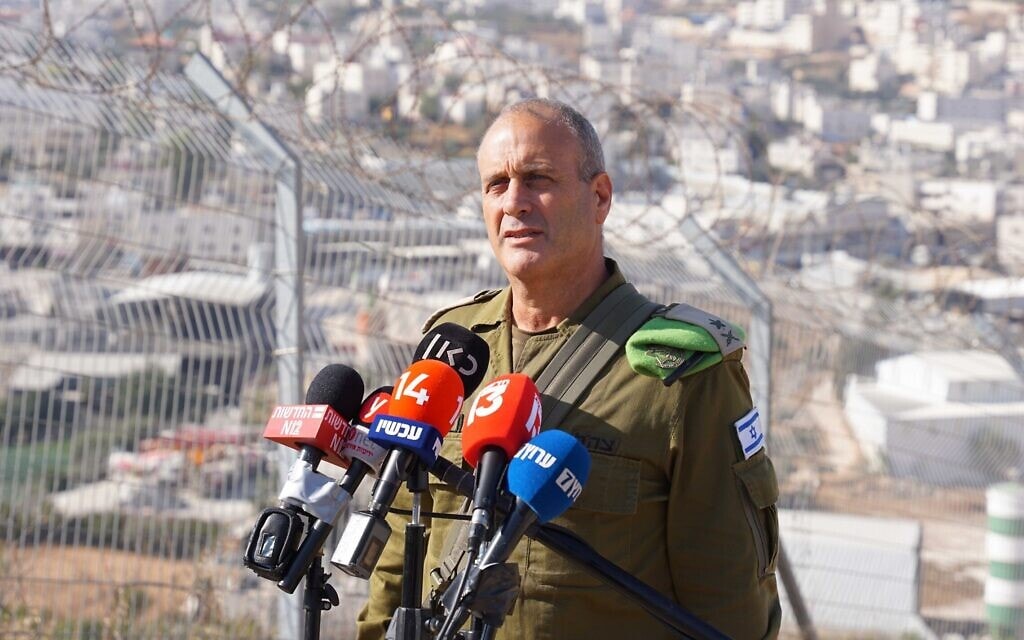 מפקד פיקוד מרכז יהודה פוקס בחברון. 21 באוגוסט 2023 (צילום: Emanuel Fabian/Times of Israel) מפקד פיקוד מרכז יהודה פוקס בחברון. 21 באוגוסט 2023 (צילום: Emanuel Fabian/Times of Israel)