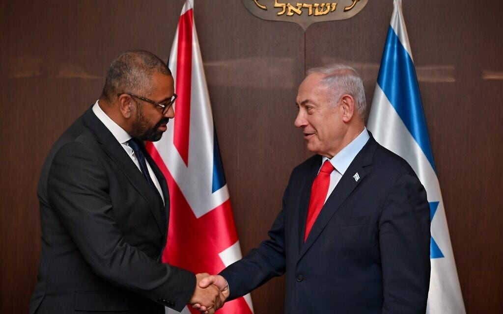 ראש הממשלה בנימין נתניהו ושר החוץ של בריטניה ג'יימס קלברלי בלשכת רה"מ בירושלים. 11 בספטמבר 2023 (צילום: קובי גדעון / לע"מ) ראש הממשלה בנימין נתניהו ושר החוץ של בריטניה ג'יימס קלברלי בלשכת רה"מ בירושלים. 11 בספטמבר 2023 (צילום: קובי גדעון / לע"מ)