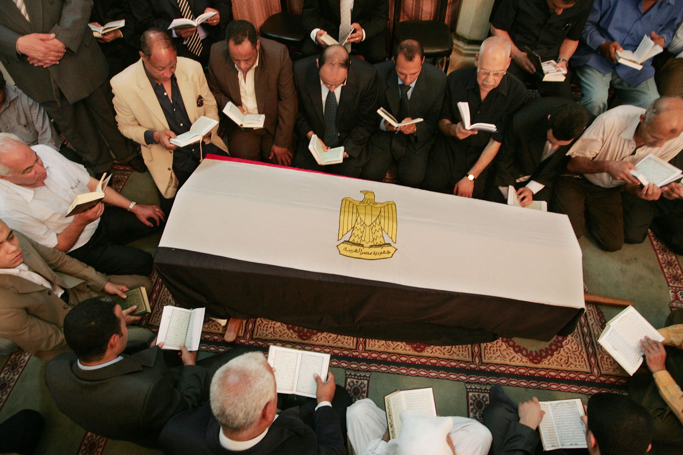 הלוויתו של אשרף מרוואן בקהיר, מצרים, 1 ביולי 2007 (צילום: Khaled DESOUKI / AFP)