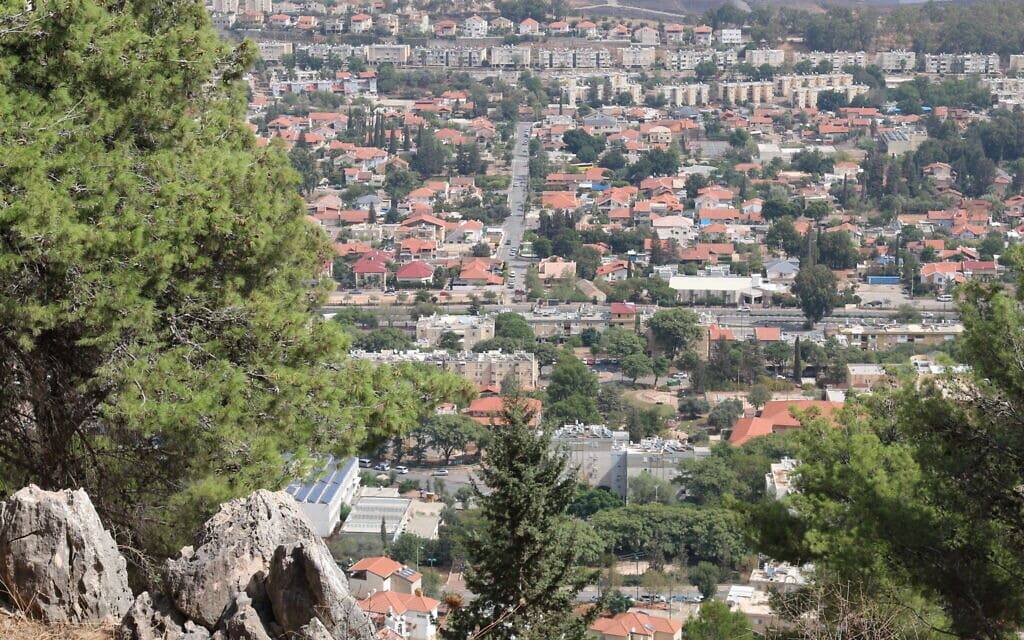 מבט מהמצפה המוקדש לסמל ראשון לירן סעדיה בהר נפתלי (צילום: שמואל בר־עם)