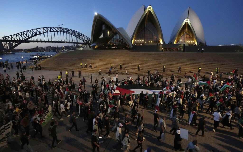 הפגנות פרו-פלסטיניות באוסטרליה (צילום: AP Photo/Rick Rycroft)