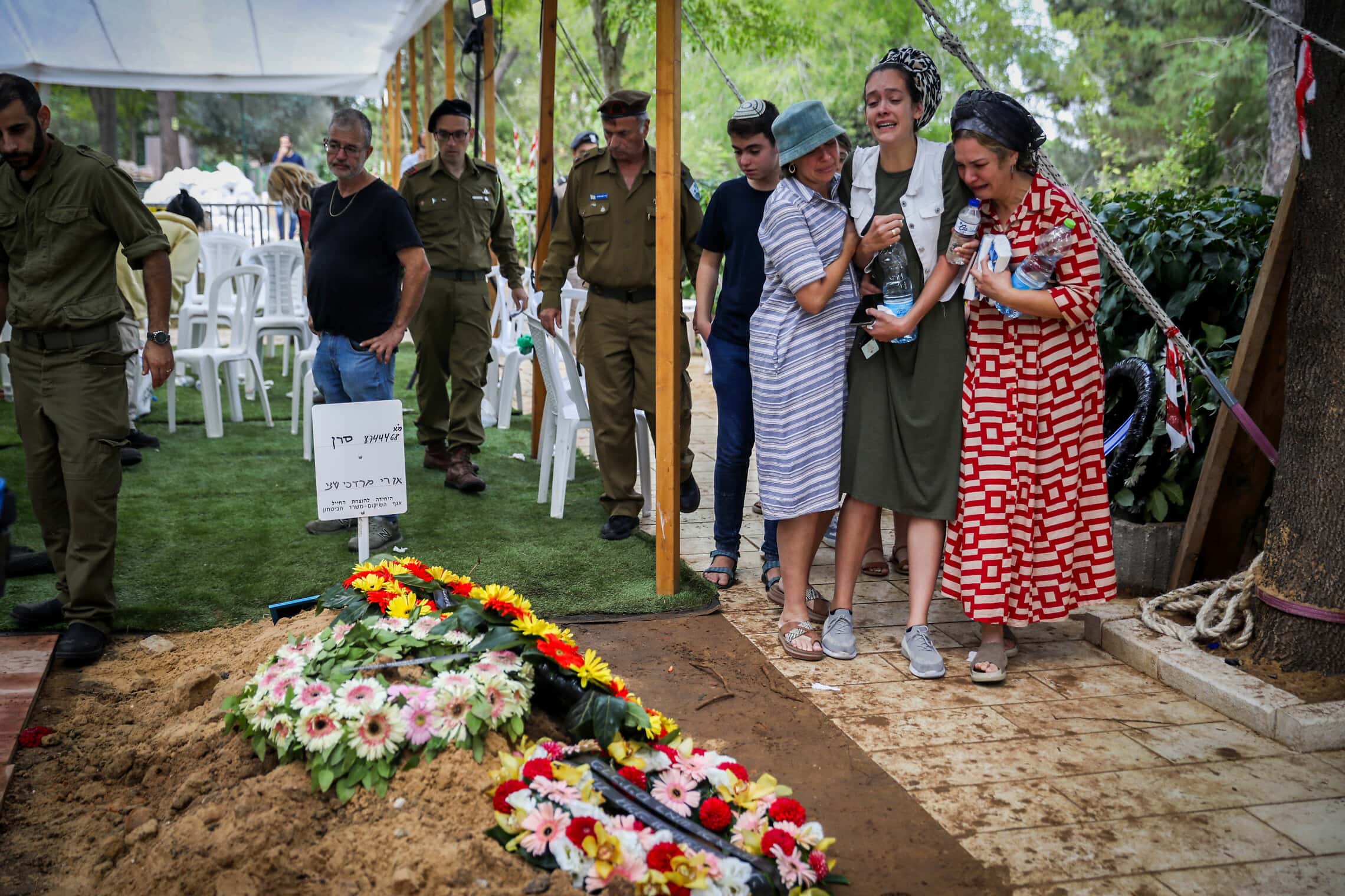 לוויתו של החייל אורי מרדכי שנפל במלחמה בגבול עזה, 10 באוקטובר 2023 (צילום: נועם רבקין, פלאש 90)