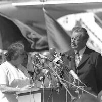 קנצלר גרמניה וילי ברנדט וגולדה מאיר בביקורו בארץ ב-1966 (צילום: משה מילנר, לע"מ)