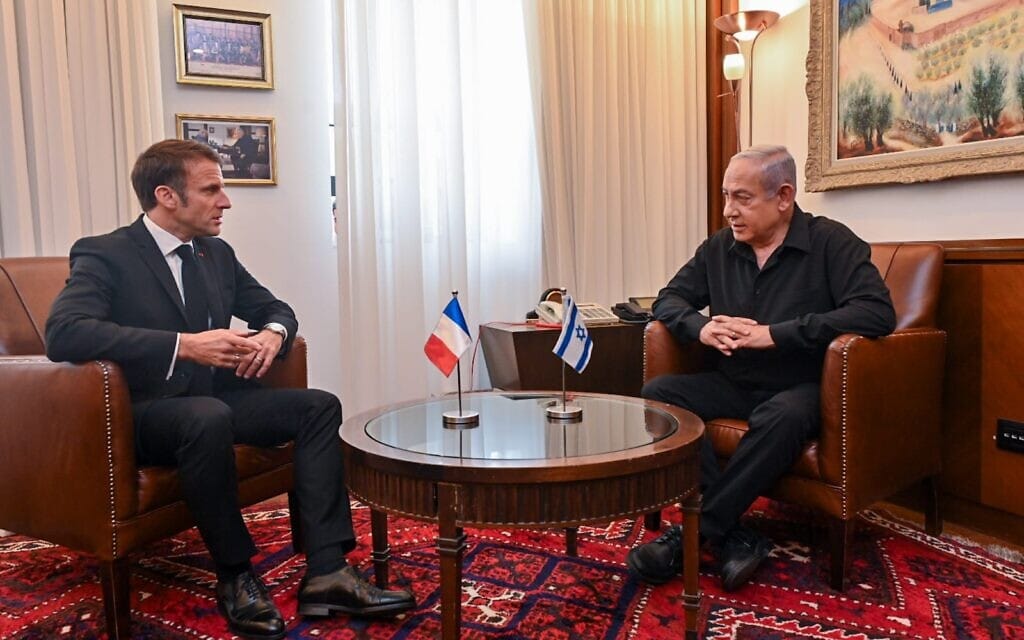 ראש הממשלה בנימין נתניהו מארח את נשיא צרפת עמנואל מקרון בלשכת רה"מ בירושלים. 24 באוקטובר 2023 (צילום: קובי גדעון /לע"מ) ראש הממשלה בנימין נתניהו מארח את נשיא צרפת עמנואל מקרון בלשכת רה"מ בירושלים. 24 באוקטובר 2023 (צילום: קובי גדעון /לע"מ)
