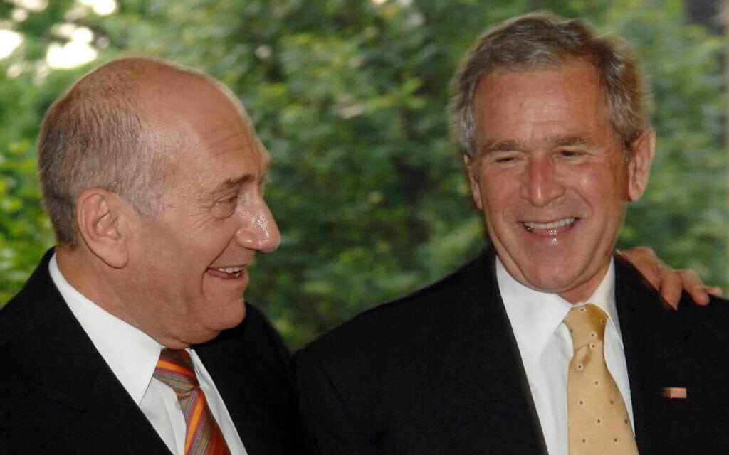 הנשיא ג&#039;ורג&#039; בוש הבן וראש הממשלה אהוד אולמרט בפגישה בבית הלבן, 4 ביוני 2008 (צילום: עמוס בן גרשום/לע&quot;מ)