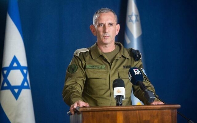 דובר צה"ל תת-אלוף דניאל הגרי בתדרוך לתקשורת. 18 באוקטובר 2023 (צילום: דובר צה"ל) דובר צה"ל תת-אלוף דניאל הגרי בתדרוך לתקשורת. 18 באוקטובר 2023 (צילום: דובר צה"ל)