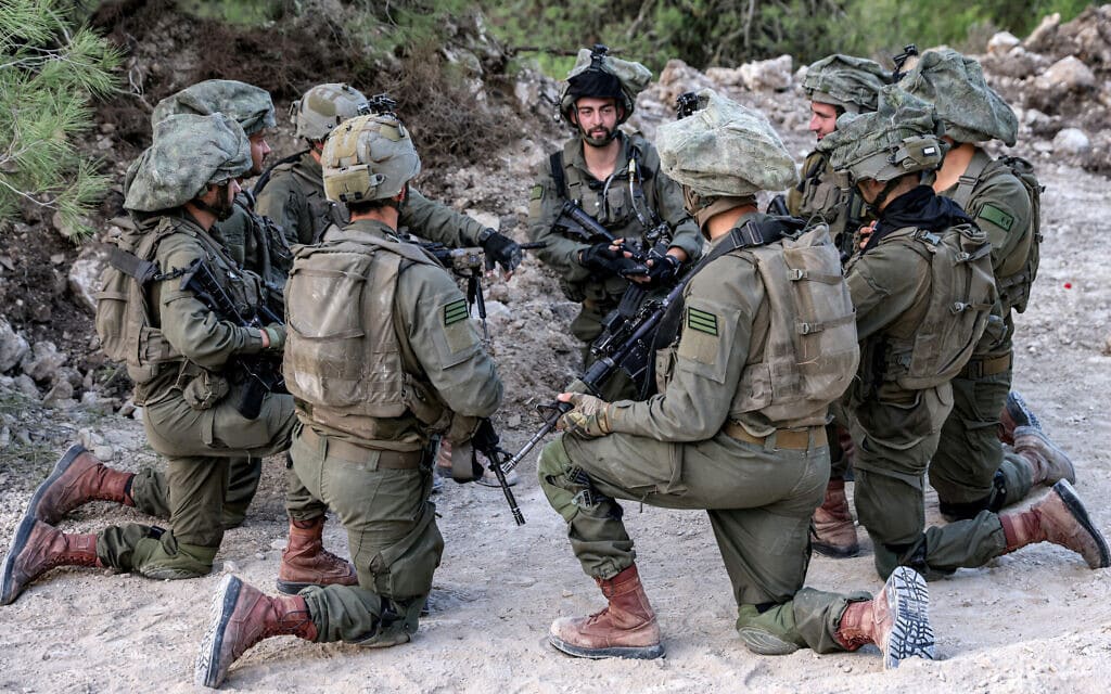 חיילי צה"ל בגבול לבנון, 1 בנובמבר 2023 (צילום: Jalaa MAREY / AFP)