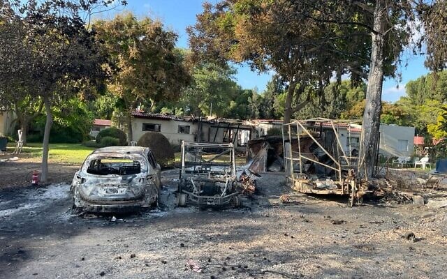 ההרס בקיבוץ רעים בעקבות חדירת מחבלי חמאס ב-7 באוקטובר 2023 (צילום: מתוך עמוד "קיבוץ רעים שלנו" בפייסבוק) ההרס בקיבוץ רעים בעקבות חדירת מחבלי חמאס ב-7 באוקטובר 2023 (צילום: מתוך עמוד "קיבוץ רעים שלנו" בפייסבוק)