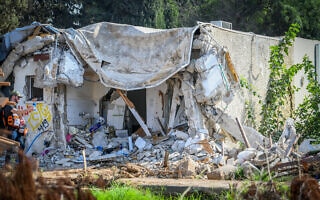 בית הרוס בכפר עזה בעקבות המתקפה של חמאס, 2 בנובמבר 2023 (צילום: Arie Leib Abrams/Flash90)
