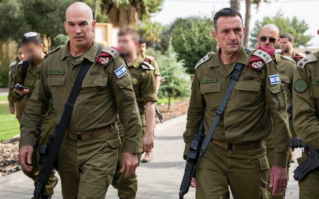הרמטכ"ל הרצי הלוי בפיקוד הצפון, 13 בנובמבר 2023 (צילום: דובר צה"ל) הרמטכ"ל הרצי הלוי בפיקוד הצפון, 13 בנובמבר 2023 (צילום: דובר צה"ל)