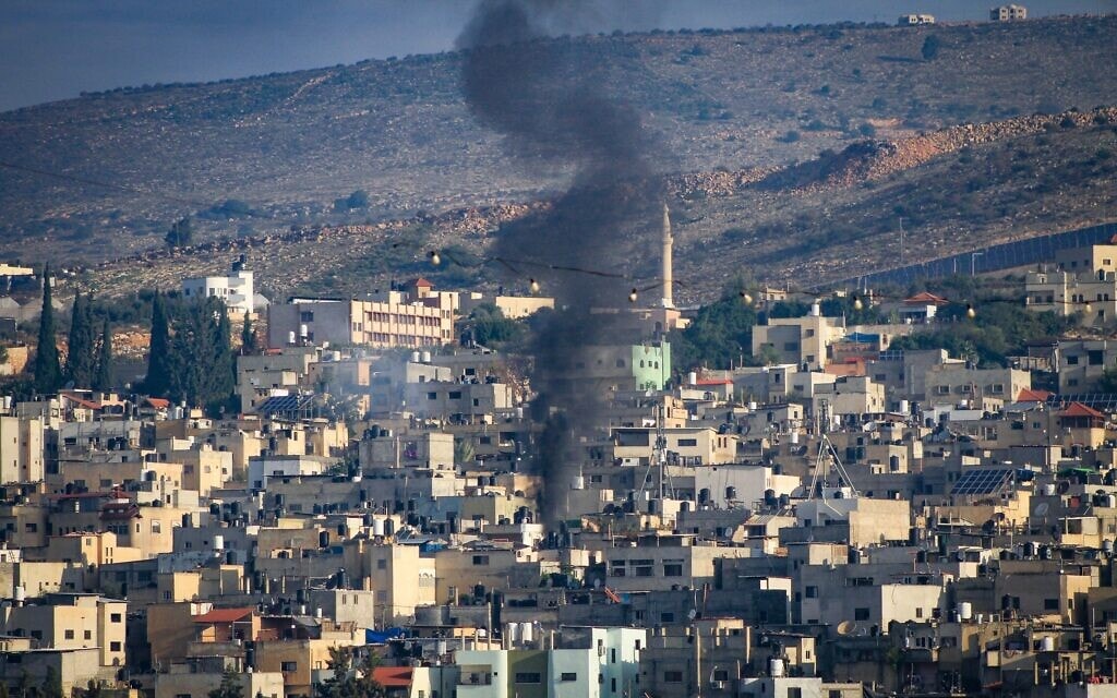 תקיפה ישראלית במחנה פליטים סמוך לשכם, 8 בדצמבר 2023 (צילום: Nasser Ishtayeh/Flash90)