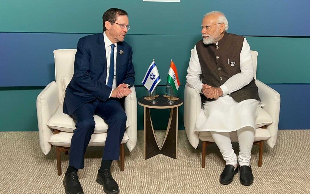 הנשיא יצחק הרצוג נפגש עם ראש ממשלת הודו נרנדרה מודי בוועידת האקלים של האו"ם, 1 בדצמבר 2023