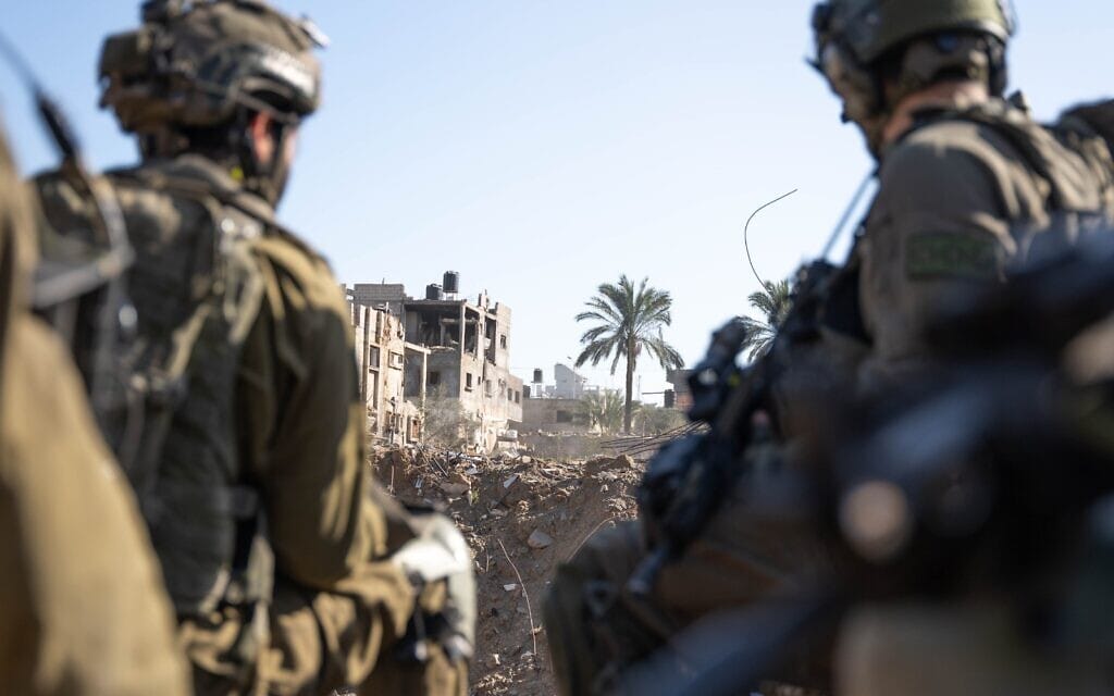 כוחות צה"ל בלחימה בחאן יונס, רצועת עזה, 22 בדצמבר 2023 (צילום: דובר צה"ל)