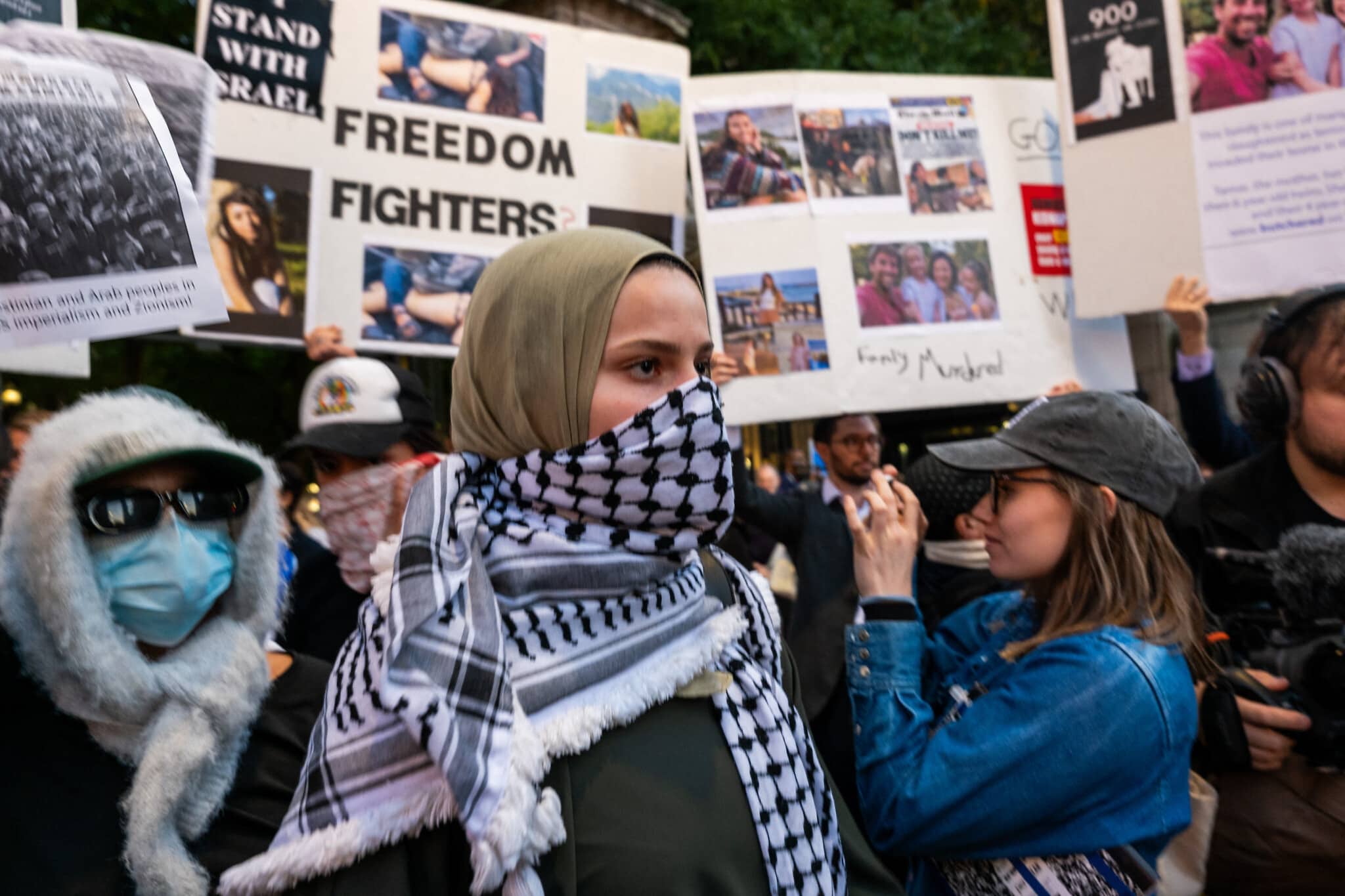 אילוסטרציה: סטודנטים פרו־פלסטינים באוניברסיטת קולומביה בניו יורק, 12 באוקטובר 2023 (צילום: Spencer Platt/Getty Images/AFP)