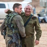 גל איזנקוט ז"ל שנפל ברצועת עזה עם אביו גדי איזנקוט (צילום: דובר צה"ל) גל איזנקוט ז"ל שנפל ברצועת עזה עם אביו גדי איזנקוט (צילום: דובר צה"ל)