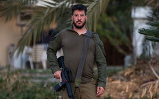 רועי סבן (צילום: דפנה טלמון) רועי סבן (צילום: דפנה טלמון)